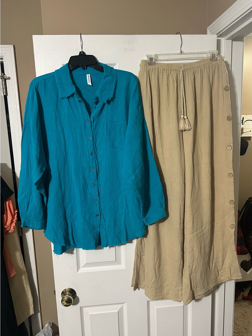 L/XL Gauze Outfit w/ Zenana Top and Karli Bottoms